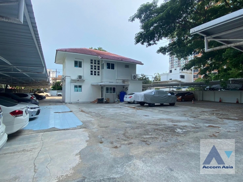 unitHome Office, Office |  5 Bedrooms  House For Rent in Sathorn, Bangkok  near BTS Saint Louis (AA36114)