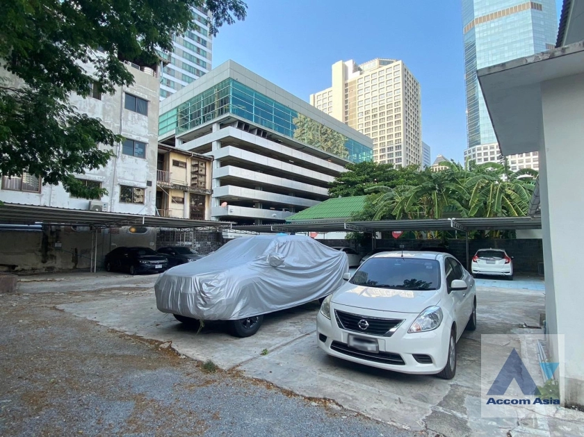 5  5 br House For Rent in Sathorn ,Bangkok BTS Saint Louis AA36114