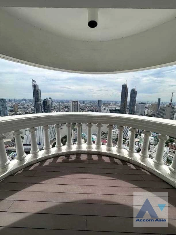 19  3 br Condominium For Sale in Silom ,Bangkok BTS Surasak at Nusa State Tower AA36119