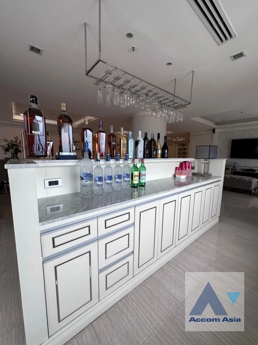 6  3 br Condominium For Sale in Silom ,Bangkok BTS Surasak at Nusa State Tower AA36119