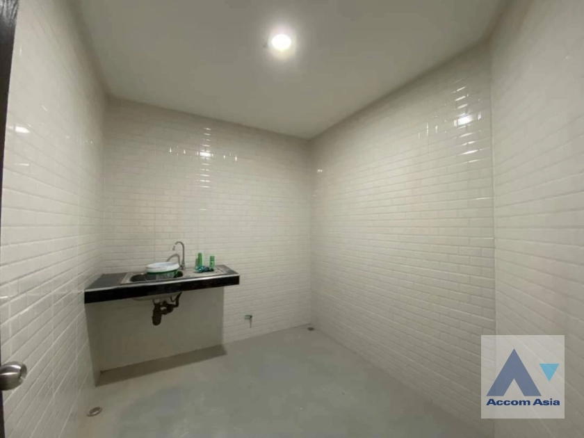 9  Office Space for rent and sale in Sukhumvit ,Bangkok BTS Phrom Phong - MRT Queen Sirikit National Convention Center AA36121