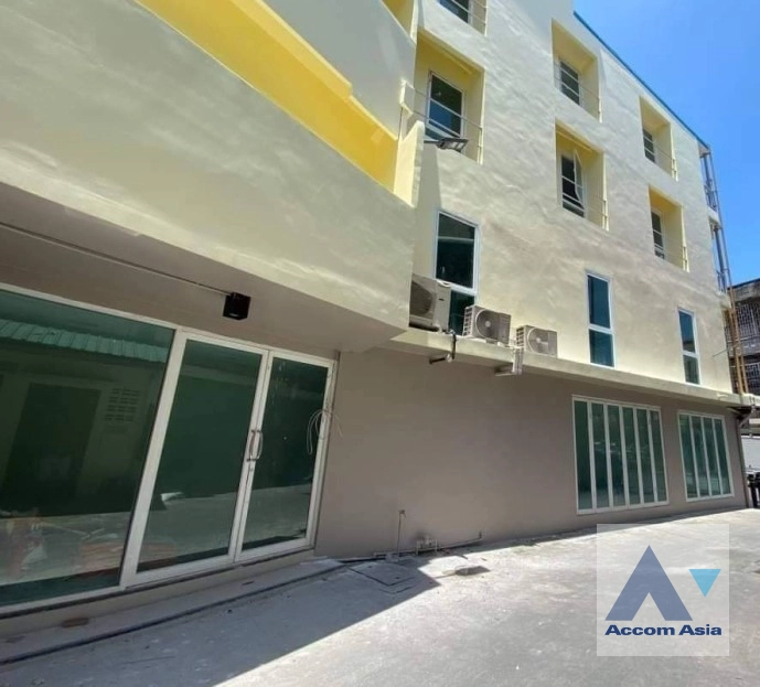 10  Office Space for rent and sale in Sukhumvit ,Bangkok BTS Phrom Phong - MRT Queen Sirikit National Convention Center AA36121