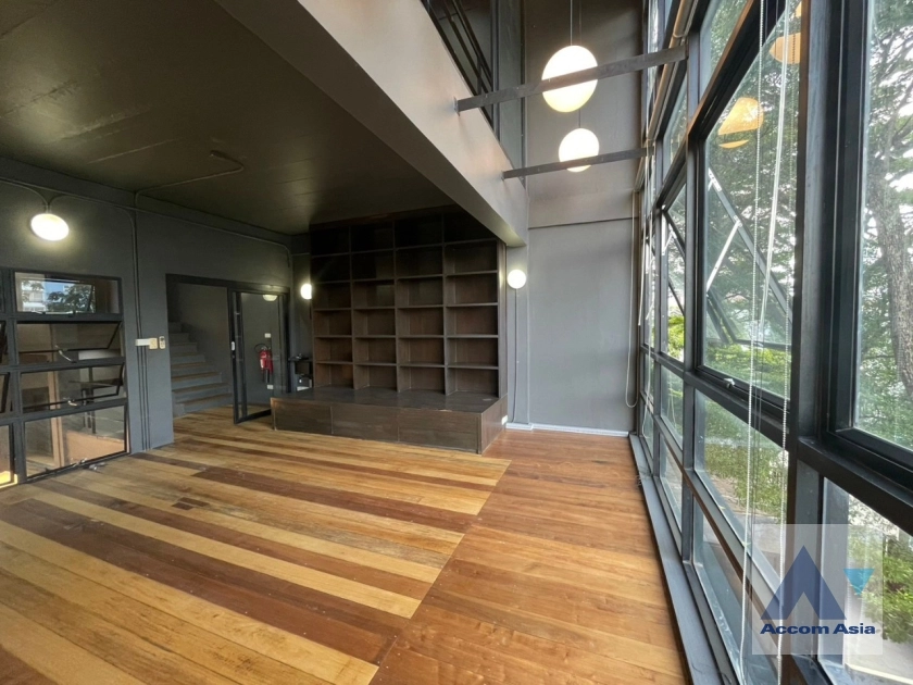 13  6 br House for rent and sale in Phaholyothin ,Bangkok MRT Lat Phrao AA36123