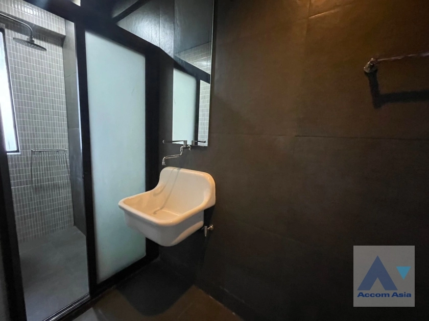 41  6 br House for rent and sale in Phaholyothin ,Bangkok MRT Lat Phrao AA36123