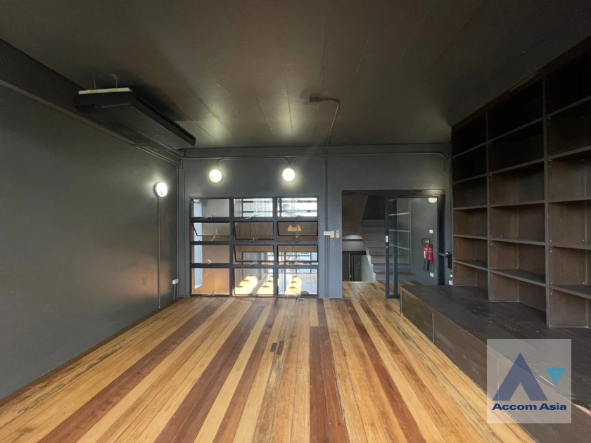 17  6 br House for rent and sale in Phaholyothin ,Bangkok MRT Lat Phrao AA36123