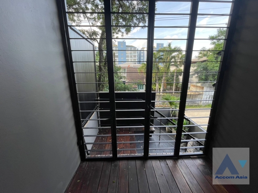 29  6 br House for rent and sale in Phaholyothin ,Bangkok MRT Lat Phrao AA36123