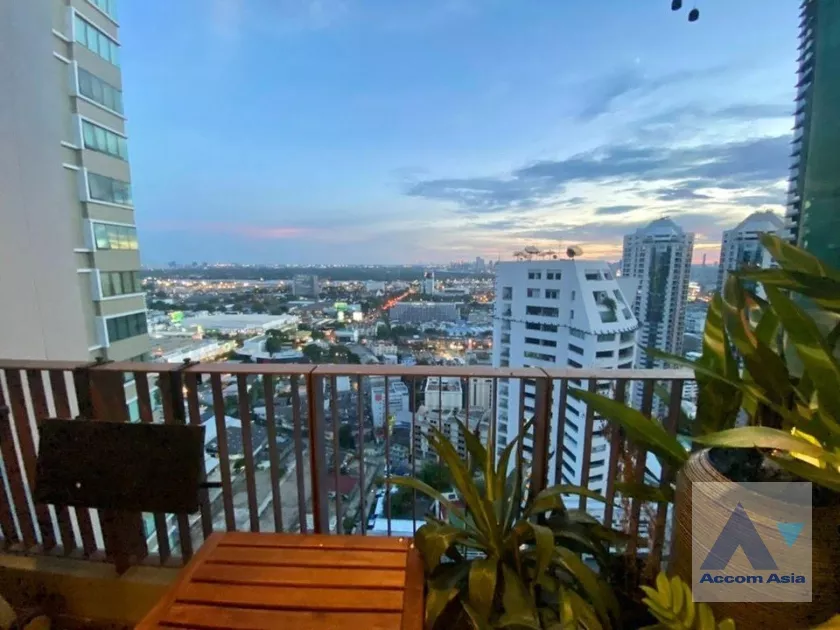  2 Bedrooms  Condominium For Rent & Sale in Sukhumvit, Bangkok  near BTS Phrom Phong (AA36125)