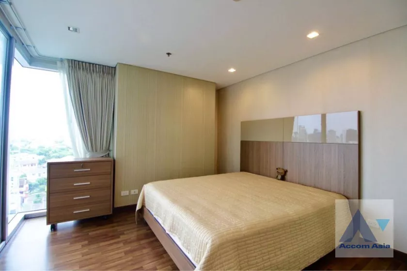 5  2 br Condominium For Rent in Sukhumvit ,Bangkok BTS Phra khanong at Le Luk AA36134