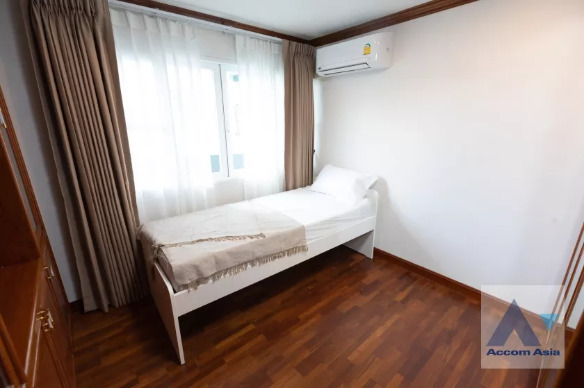 7  2 br Condominium For Rent in Ploenchit ,Bangkok BTS Ploenchit at Witthayu Complex AA36144