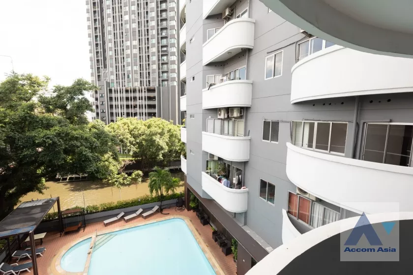 10  2 br Condominium For Rent in Ploenchit ,Bangkok BTS Ploenchit at Witthayu Complex AA36144