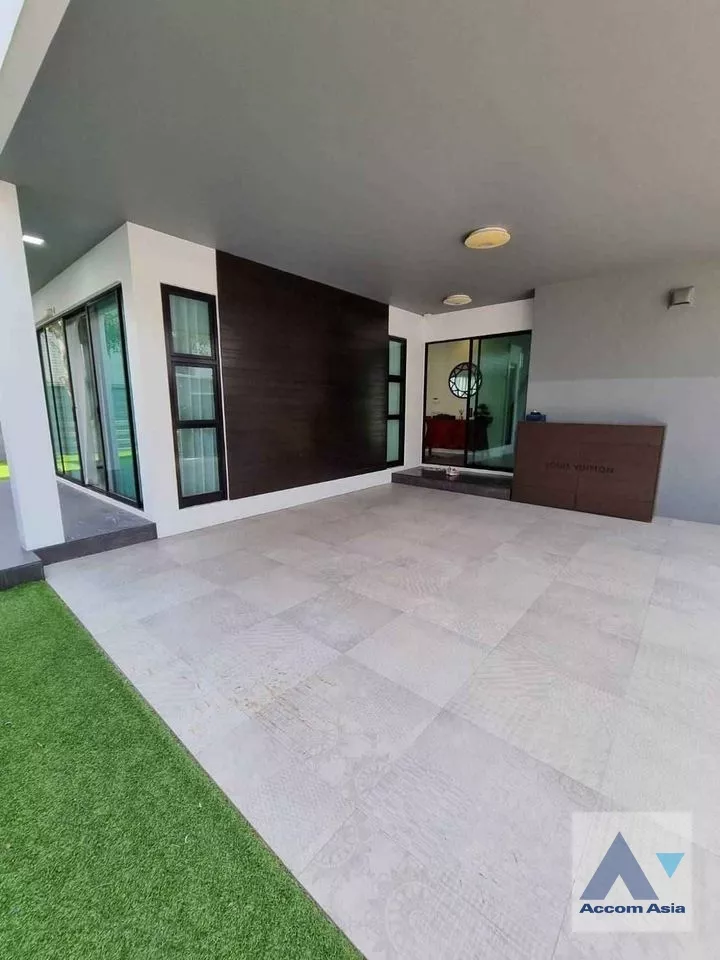 8  3 br House for rent and sale in Pattanakarn ,Bangkok  at House AA36148