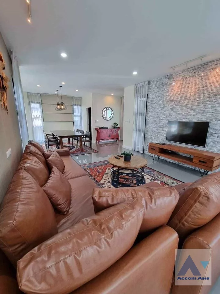  2  3 br House for rent and sale in Pattanakarn ,Bangkok  at House AA36148