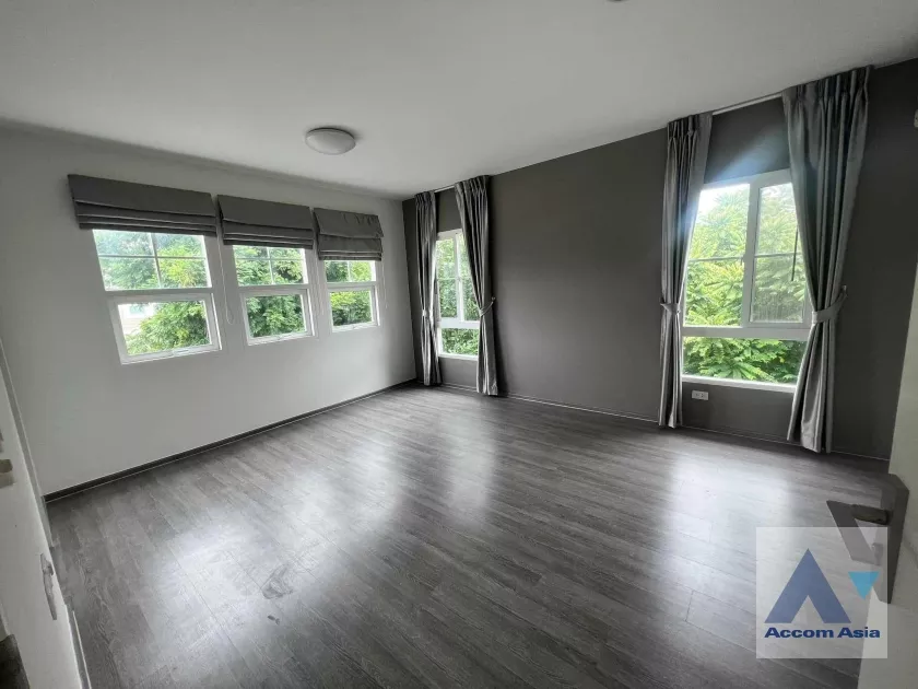 10  3 br House For Sale in Bang Na ,  at Home One  AA36149