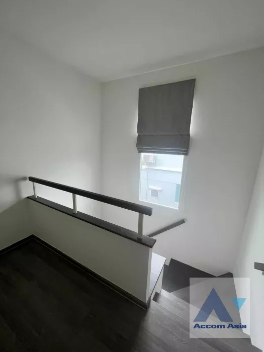 5  3 br House For Sale in Bang Na ,  at Home One  AA36149