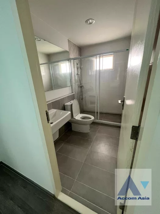 15  3 br House For Sale in Bang Na ,  at Home One  AA36149