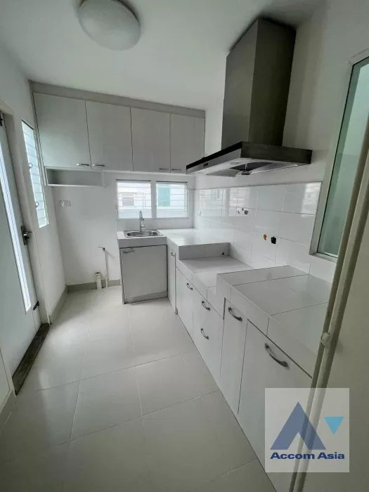 unit 3 Bedrooms  House For Sale in Bang Na, Bangkok  (AA36149)