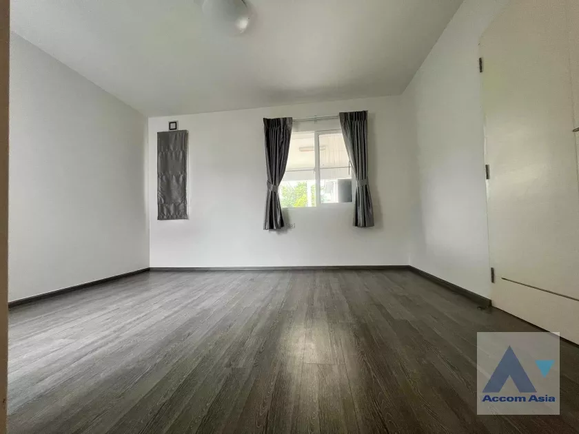 9  3 br House For Sale in Bang Na ,  at Home One  AA36149