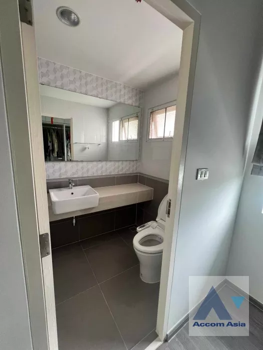 14  3 br House For Sale in Bang Na ,  at Home One  AA36149