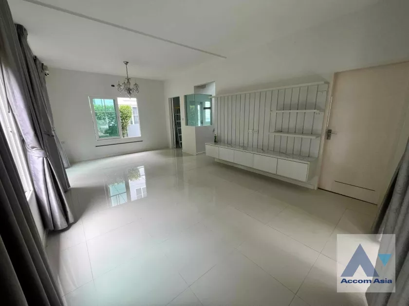 unit 3 Bedrooms  House For Sale in Bang Na, Bangkok  (AA36149)