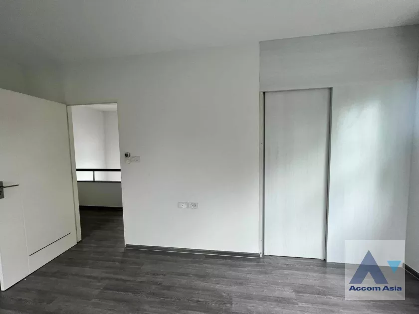 7  3 br House For Sale in Bang Na ,  at Home One  AA36149