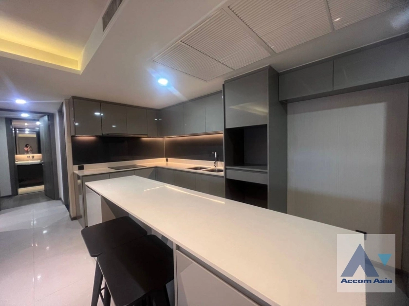 4  3 br Condominium For Rent in Ploenchit ,Bangkok BTS Ratchadamri - MRT Silom at Klass Sarasin-Rajdamri AA36168