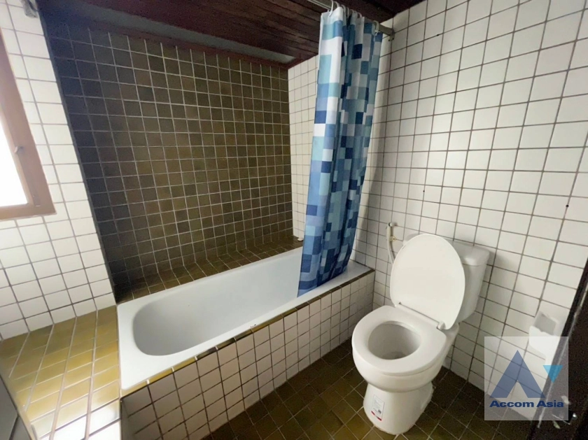 11  3 br Apartment For Rent in Phaholyothin ,Bangkok BTS Sanam Pao at Cozy Balcony - Walk to Sanam Pao BTS AA36170