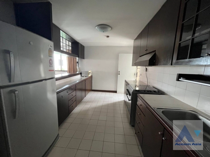  1  3 br Apartment For Rent in Phaholyothin ,Bangkok BTS Sanam Pao at Cozy Balcony - Walk to Sanam Pao BTS AA36170