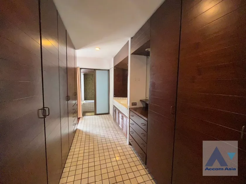 10  3 br Apartment For Rent in Phaholyothin ,Bangkok BTS Sanam Pao at Cozy Balcony - Walk to Sanam Pao BTS AA36170