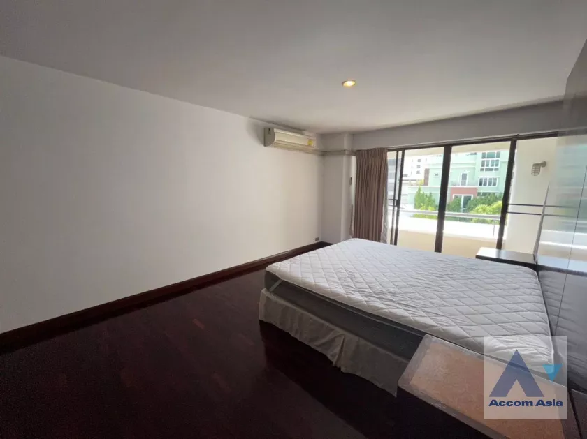 4  3 br Apartment For Rent in Phaholyothin ,Bangkok BTS Sanam Pao at Cozy Balcony - Walk to Sanam Pao BTS AA36170