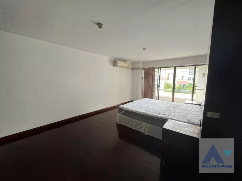 6  3 br Apartment For Rent in Phaholyothin ,Bangkok BTS Sanam Pao at Cozy Balcony - Walk to Sanam Pao BTS AA36170