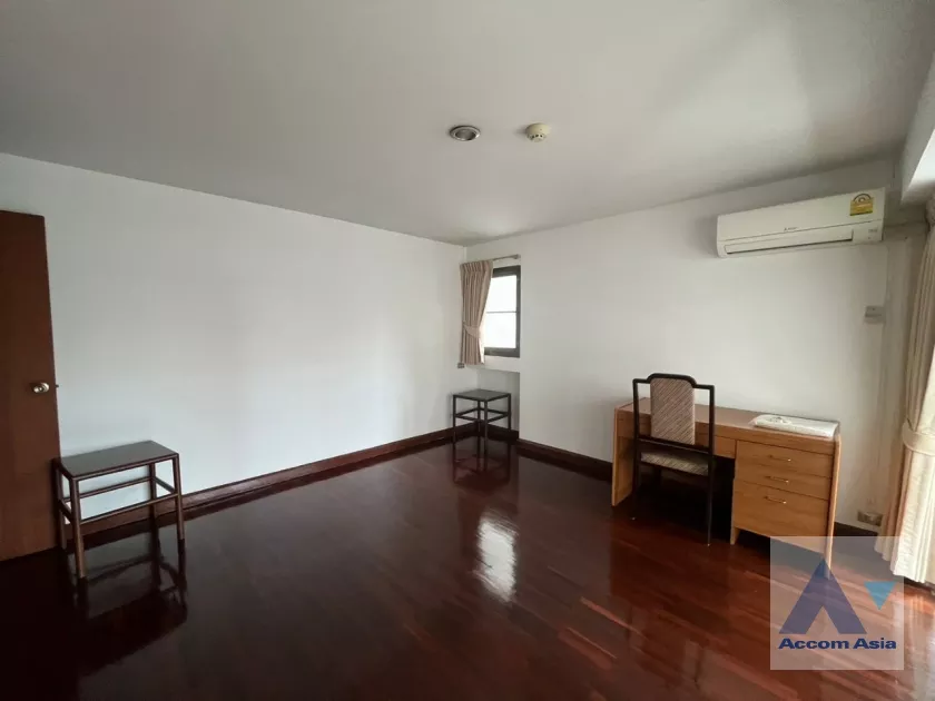9  3 br Apartment For Rent in Phaholyothin ,Bangkok BTS Sanam Pao at Cozy Balcony - Walk to Sanam Pao BTS AA36171