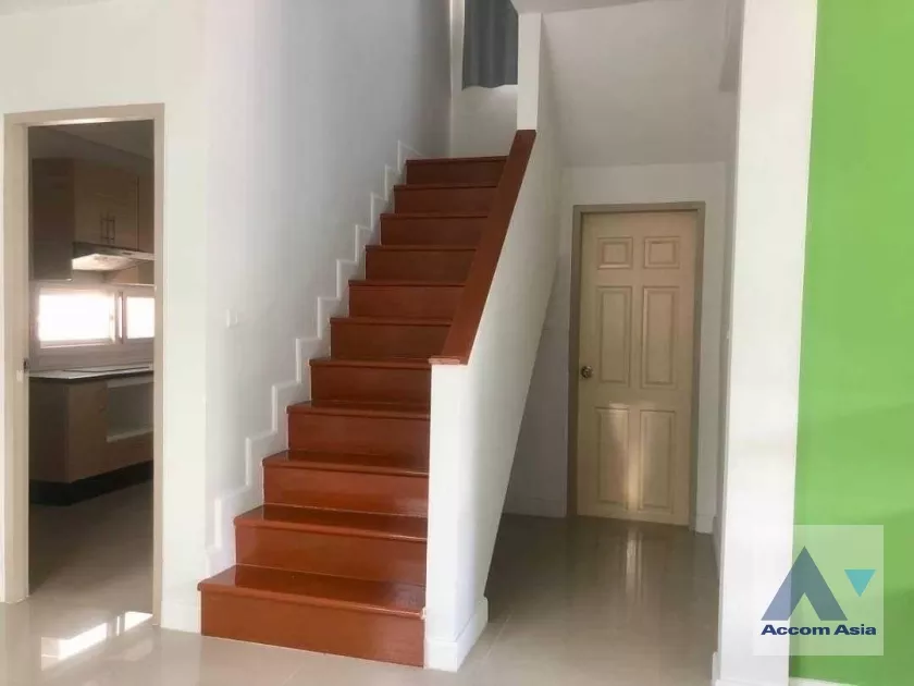 5  3 br House For Sale in Pattanakarn ,Bangkok  at House AA36184