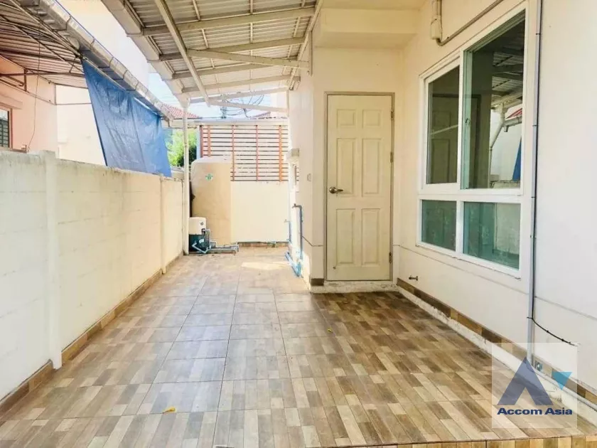 7  3 br House For Sale in Pattanakarn ,Bangkok  at House AA36184