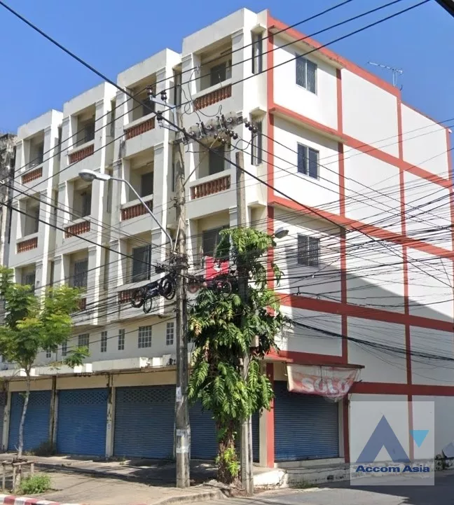 unit Building For Sale in Sukhumvit, Bangkok  near ARL Ban Thap Chang (AA36191)