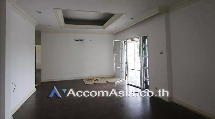 7  5 br House For Rent in Samutprakan ,Samutprakan BTS Bang Na at Lakeside Villa 1 55042