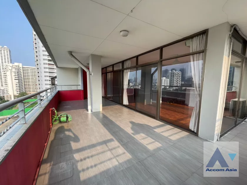 A whole floor, Top floor, Huge Terrace, Penthouse |  3 Bedrooms  Condominium For Rent & Sale in Sukhumvit, Bangkok  near BTS Nana (AA36210)