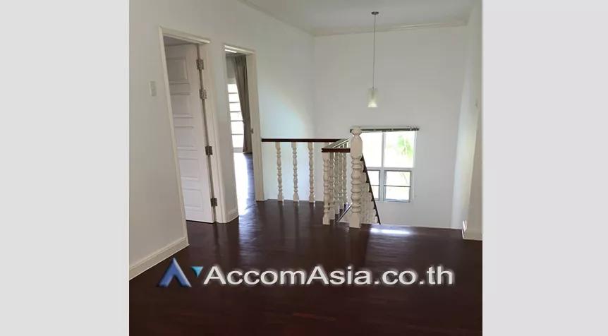 Private Swimming Pool, Pet friendly |  5 Bedrooms  House For Rent in ,   near BTS Bang Na (55043)