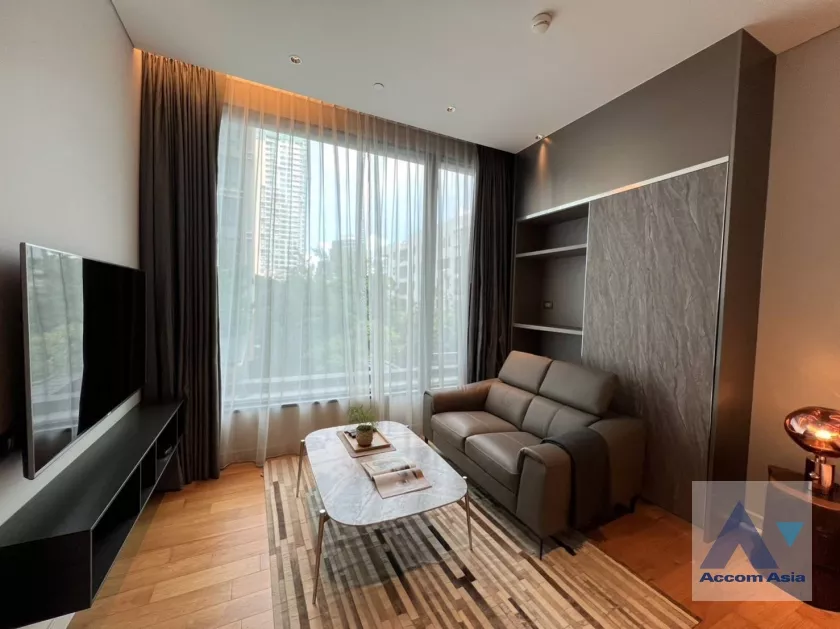  2  1 br Condominium For Rent in Ploenchit ,Bangkok BTS Chitlom at Sindhorn Residence AA36220
