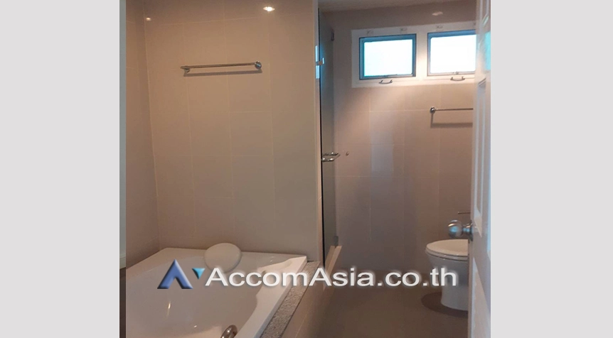 10  5 br House For Rent in Samutprakan ,Samutprakan BTS Bang Na at Lakeside Villa 1 55044