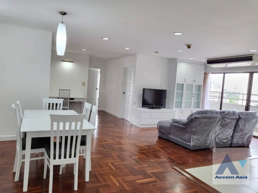 unit 3 Bedrooms  Condominium For Rent in Sukhumvit, Bangkok  near BTS Phrom Phong (AA36224)