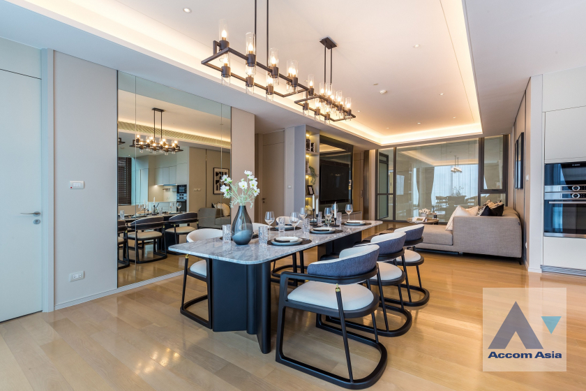 Luxury condominium for rent in Ploenchit, Bangkok Code AA36225