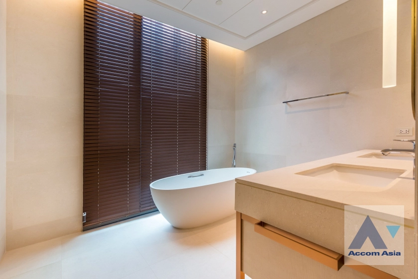 18  2 br Condominium for rent and sale in Ploenchit ,Bangkok BTS Chitlom - BTS Ratchadamri at Baan Sindhorn AA36225