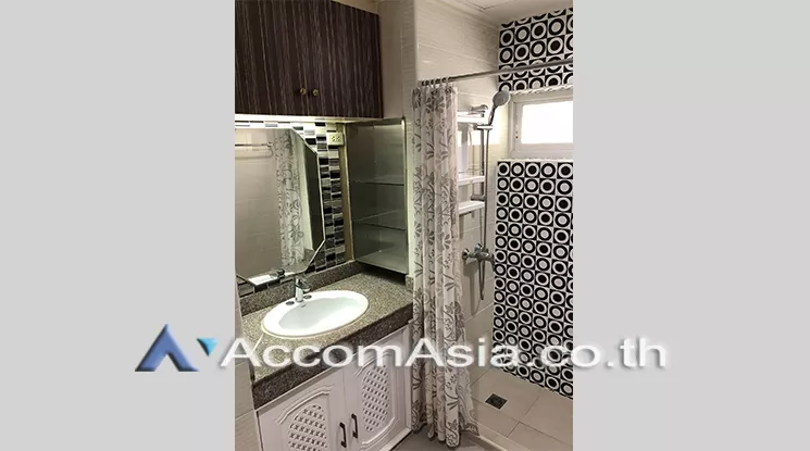  1  2 br Apartment for rent and sale in Sukhumvit ,Bangkok BTS Asok - MRT Phetchaburi at Greenery garden and privacy 15046