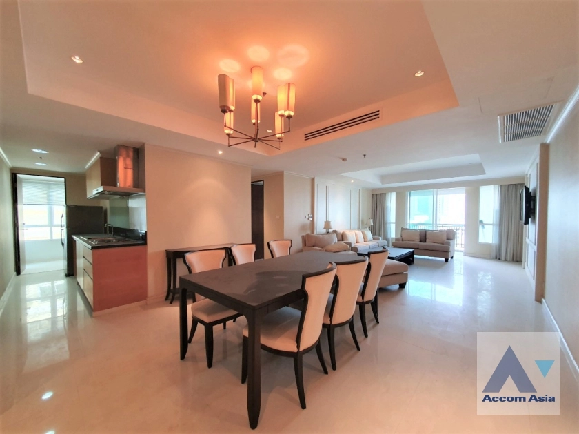 unit 2 Bedrooms  Condominium For Sale in Sukhumvit, Bangkok  near BTS Nana (AA36250)