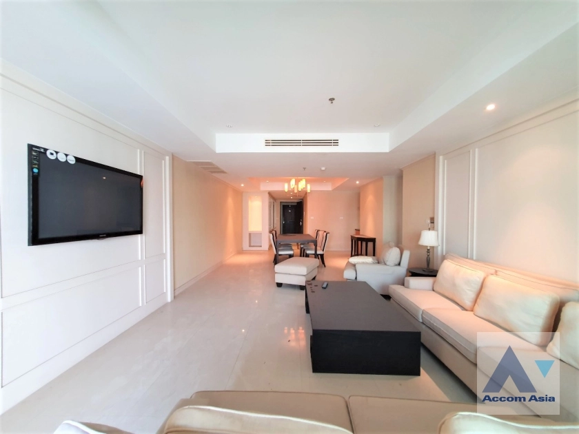 unit 2 Bedrooms  Condominium For Sale in Sukhumvit, Bangkok  near BTS Nana (AA36250)