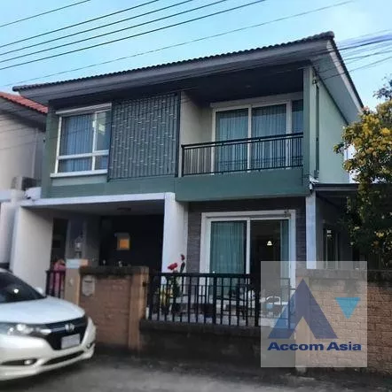 unit 4 Bedrooms  House For Sale in Pattanakarn, Bangkok  near ARL Ban Thap Chang (AA36254)