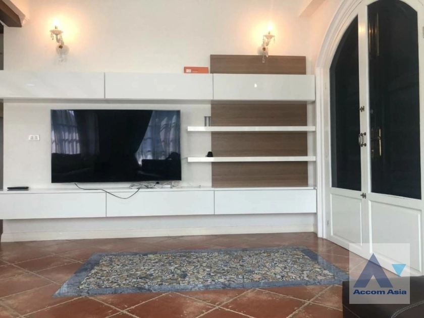 unit 3 Bedrooms  House For Rent in Bang Na, Bangkok  near BTS Bearing (AA36258)