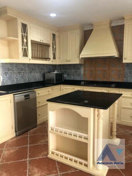 5  3 br House For Rent in Bang Na ,Bangkok BTS Bearing at Fantasia Villa 3  AA36258