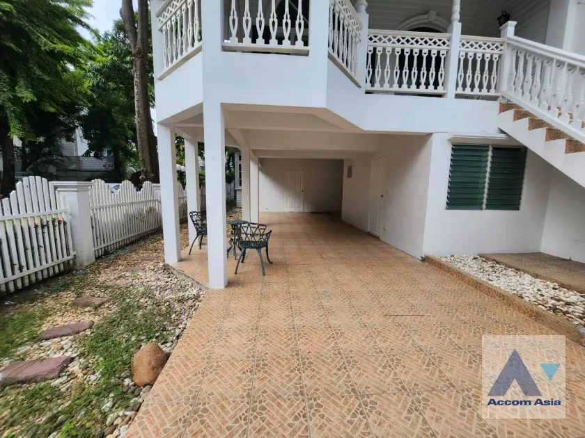  1  3 br Townhouse For Rent in Bang Na ,Bangkok BTS Bearing at Fantasia Villa 2 AA36261