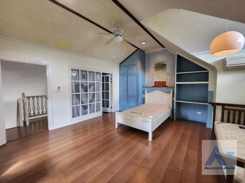 20  3 br Townhouse For Rent in Bang Na ,Bangkok BTS Bearing at Fantasia Villa 2 AA36261